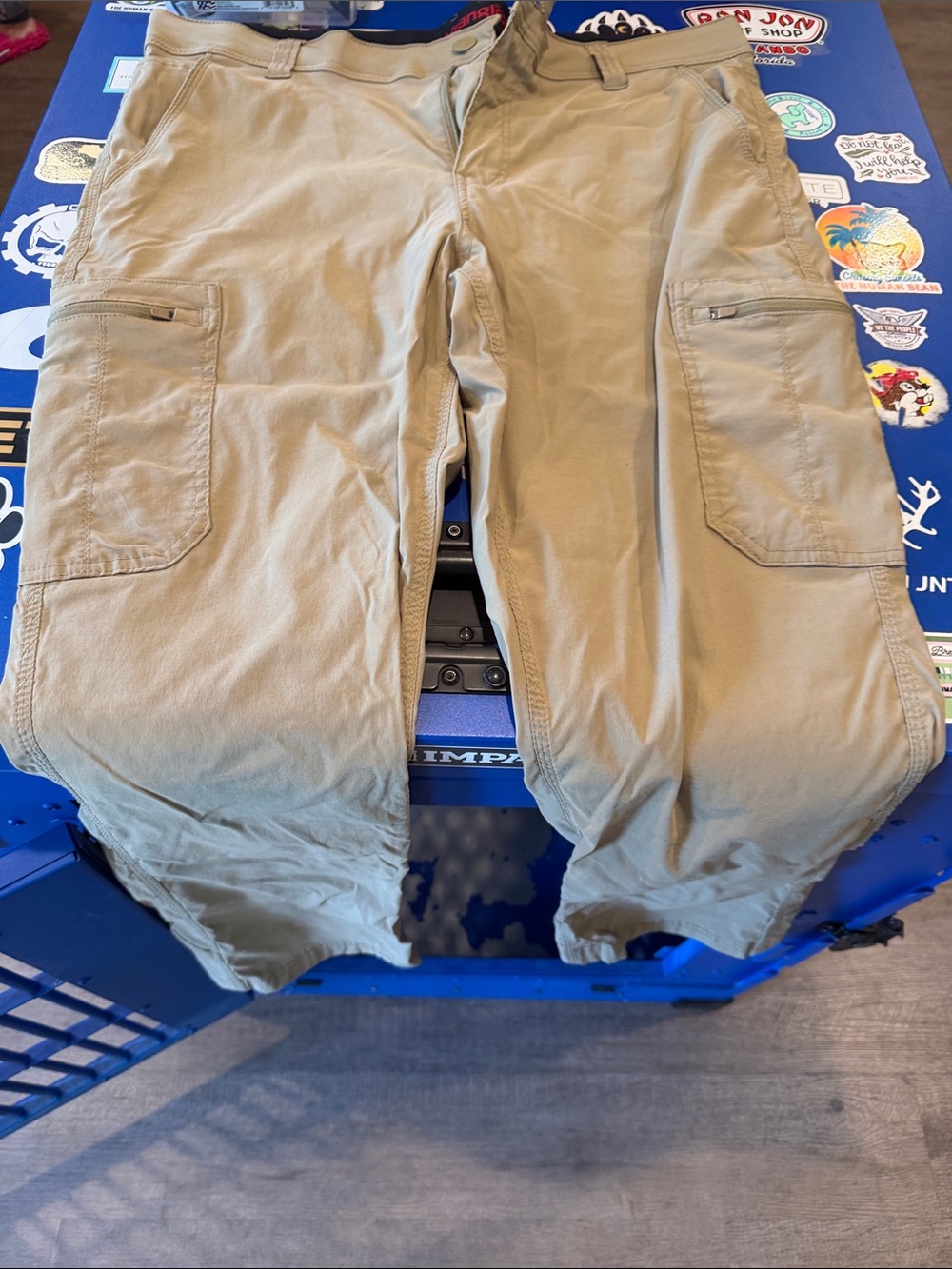 Men's 38x29 Wrangler Khaki Cargo Pants - Lightweight Utility Trousers